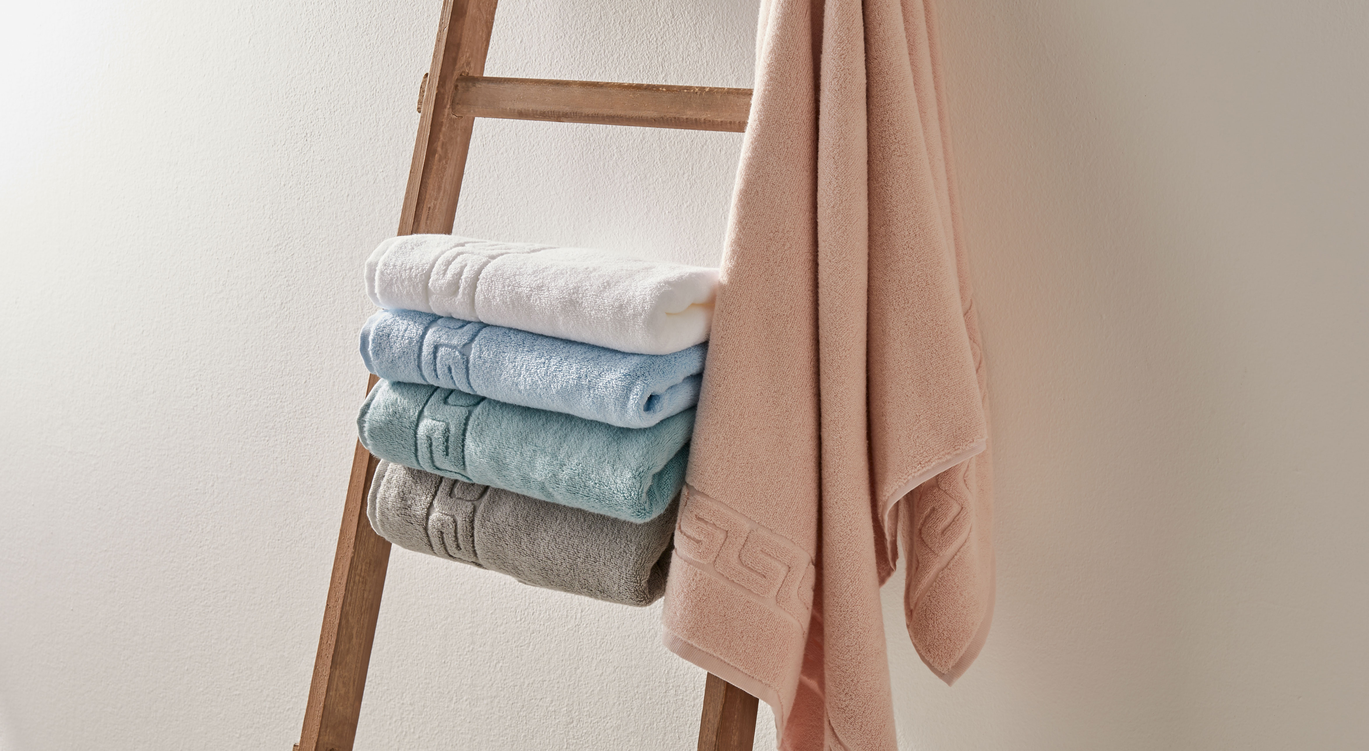 Weseta Switzerland: Gewoben, um zu berühren.